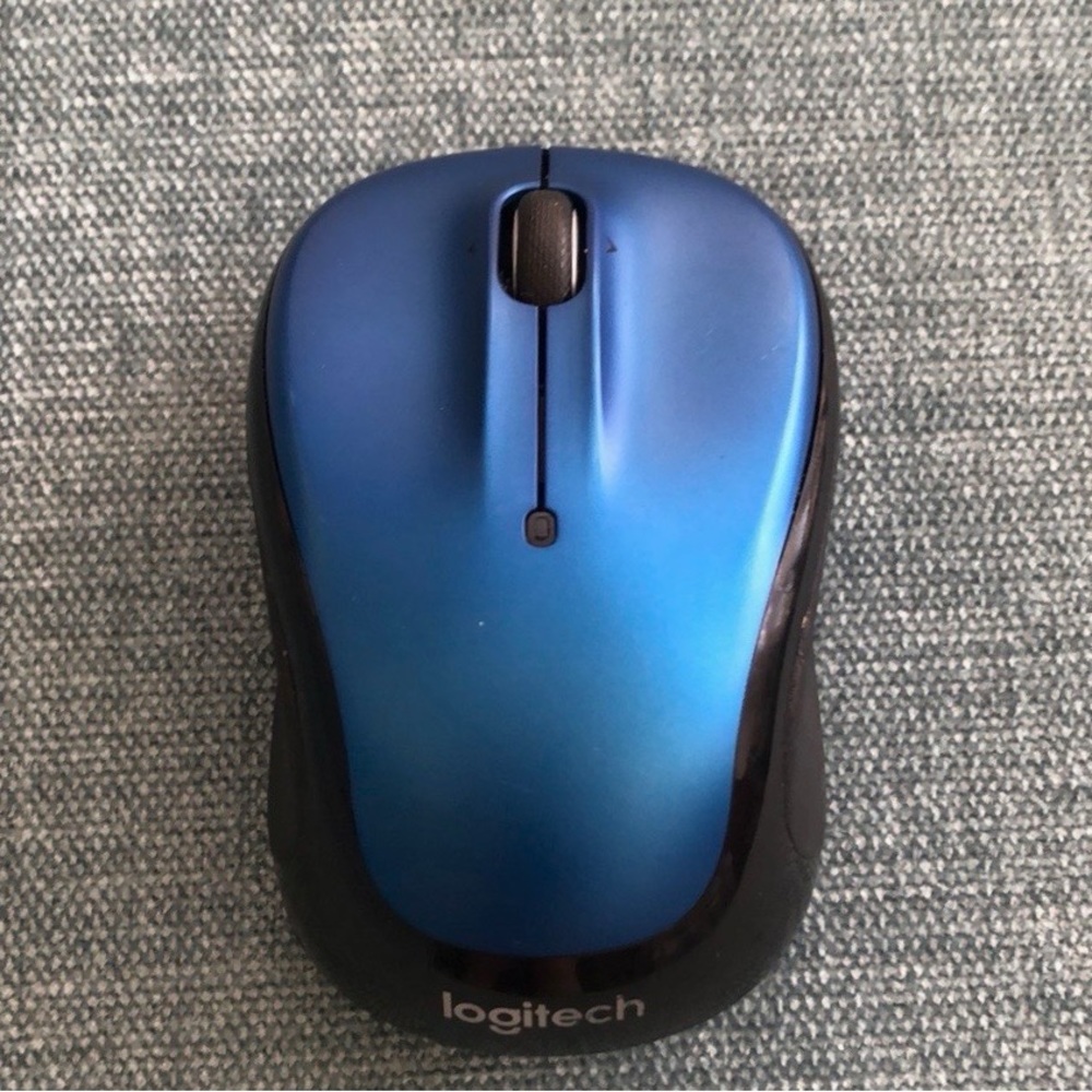 Blue Logitech Computer Mouse FOR PARTS ONLY